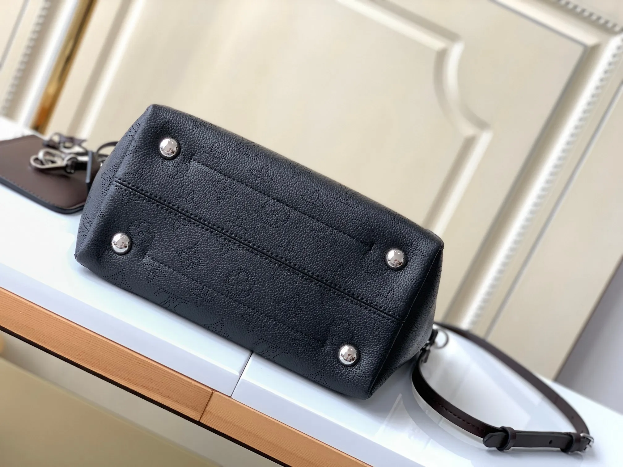 Louis Vuitton Bag  – 112493477 - LITELUX