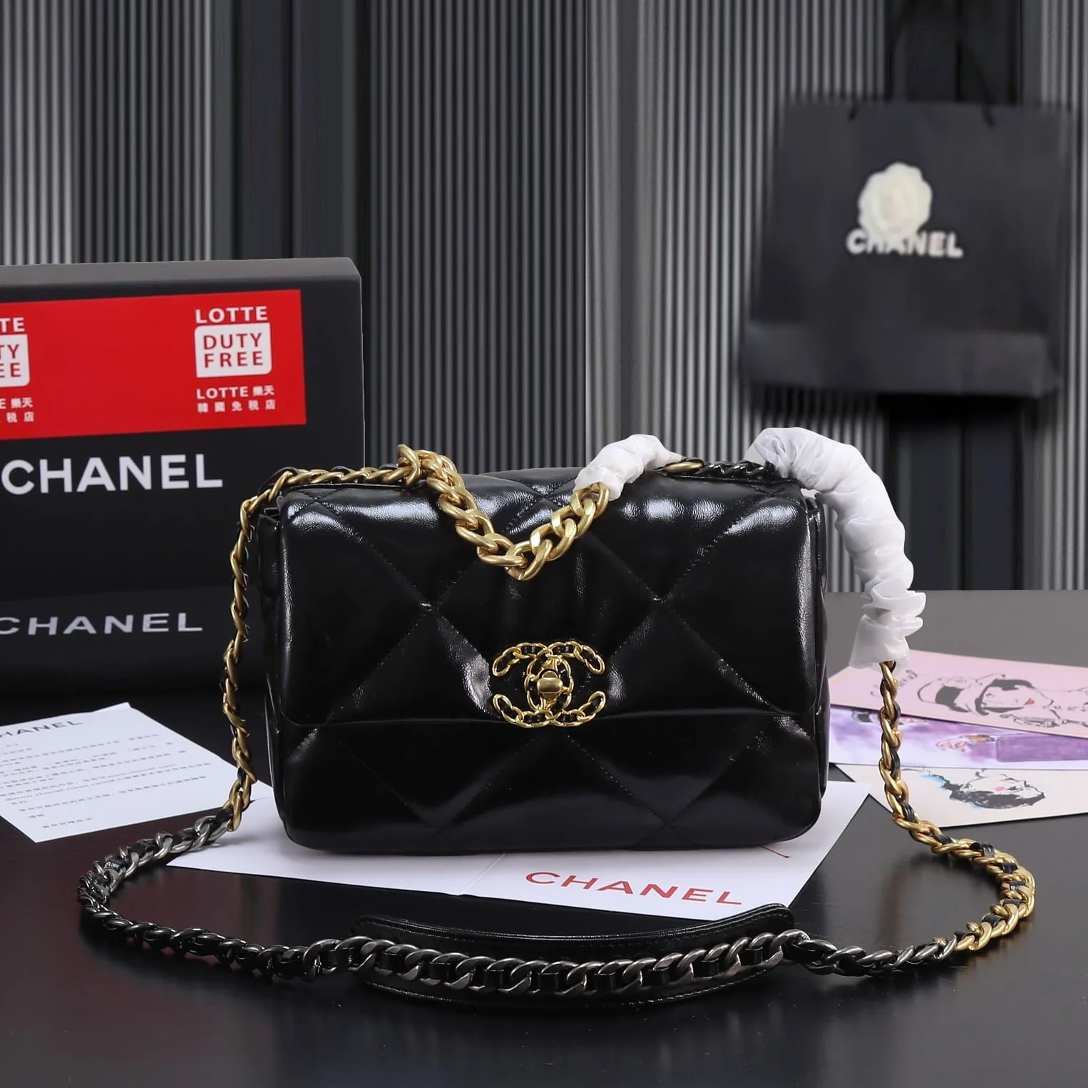 Chanel black oil wax leather Chain crossbody bag Size:26cm - LITELUX