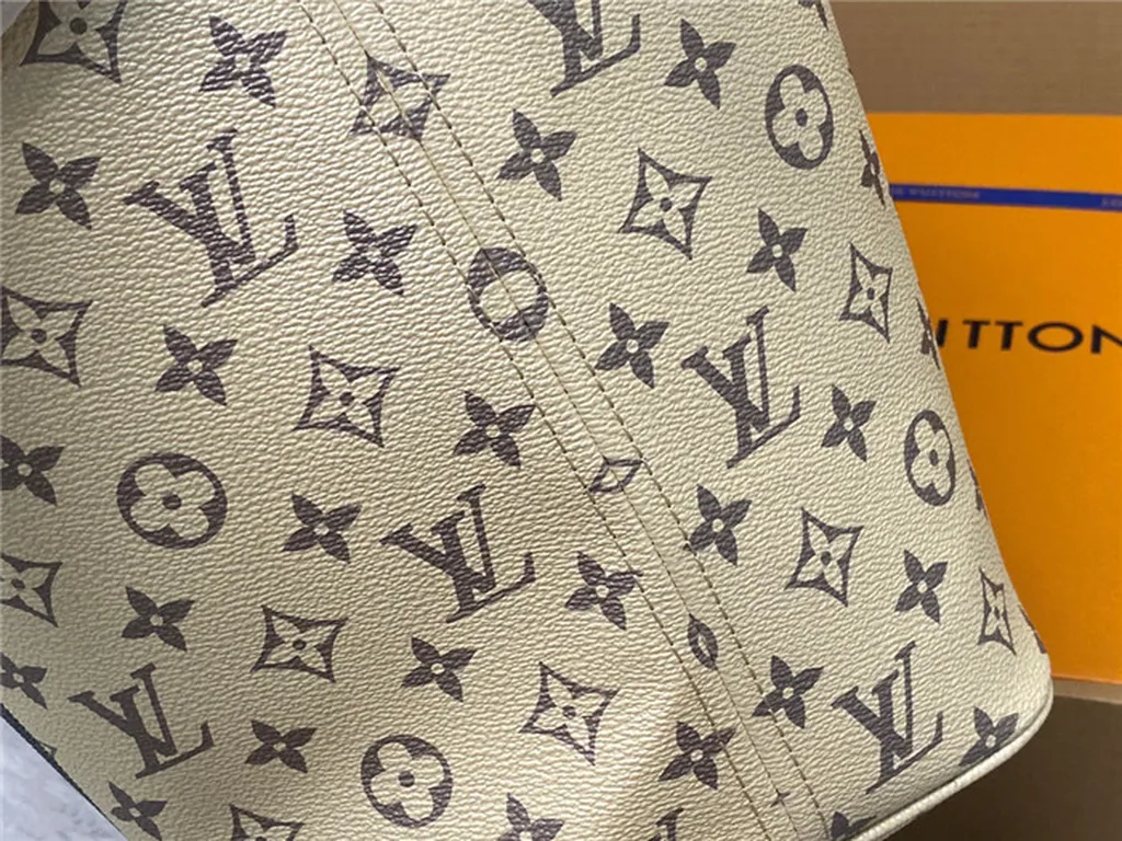 Louis Vuitton Bag - LITELUX