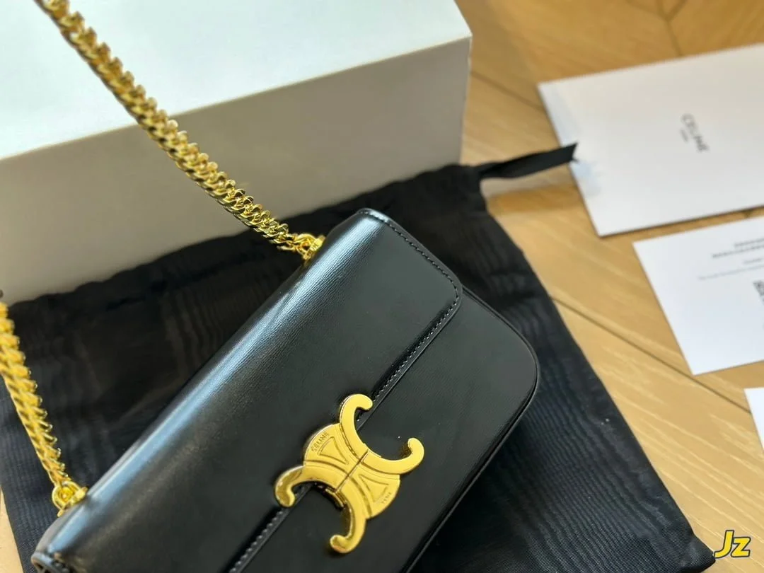 CELINE TRIOMPHE Crossbody bag Black Size: 20cm - LITELUX