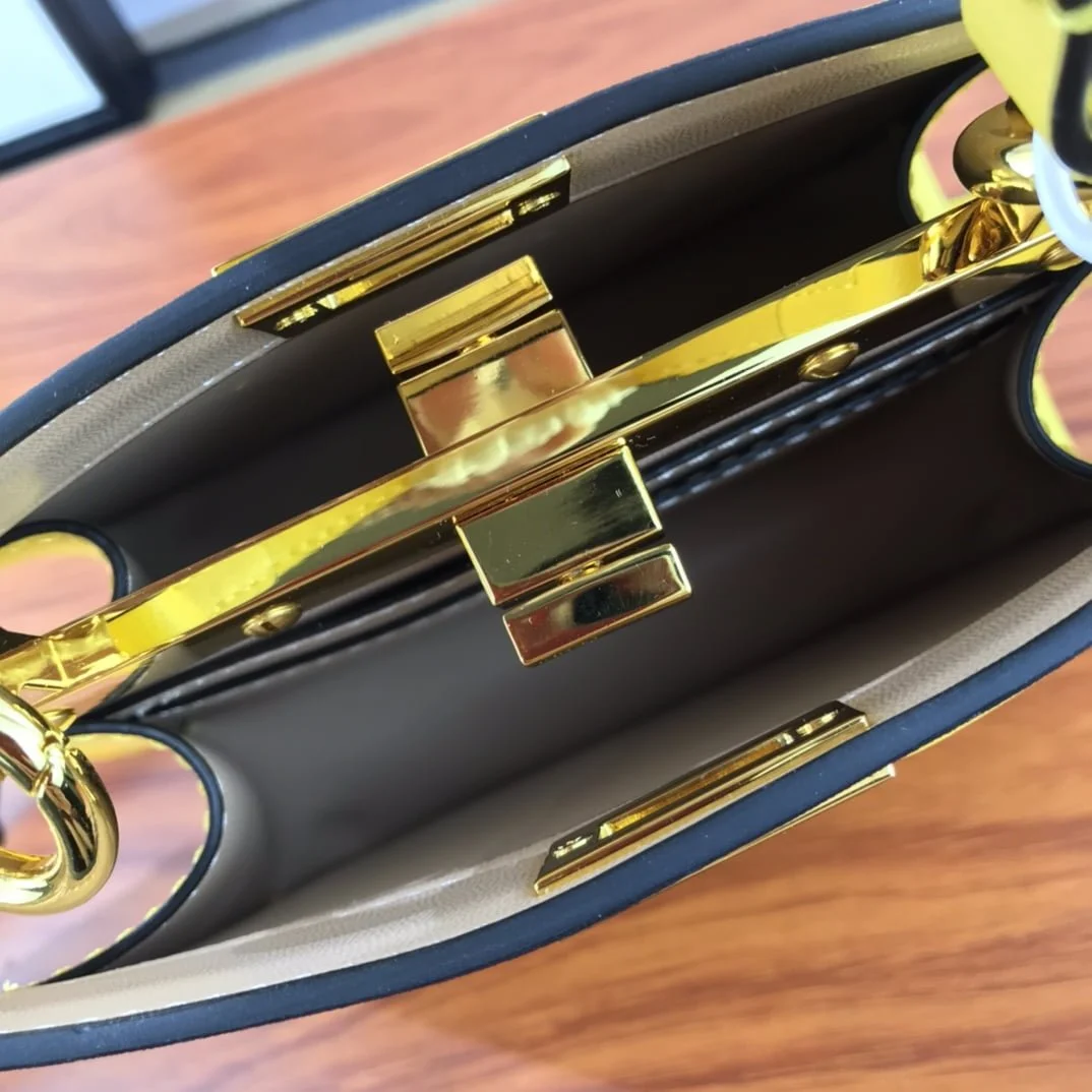 FENDI PeekaboolseeuPetite 0778 Yellow size: 20*15.5*11CM - LITELUX