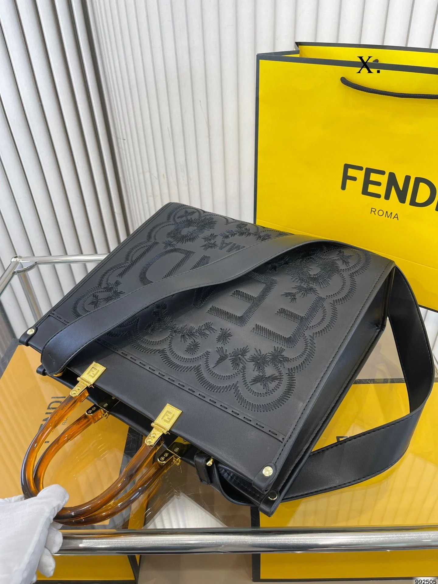 FENDI Tote bag Black Size: 35*31cm - LITELUX