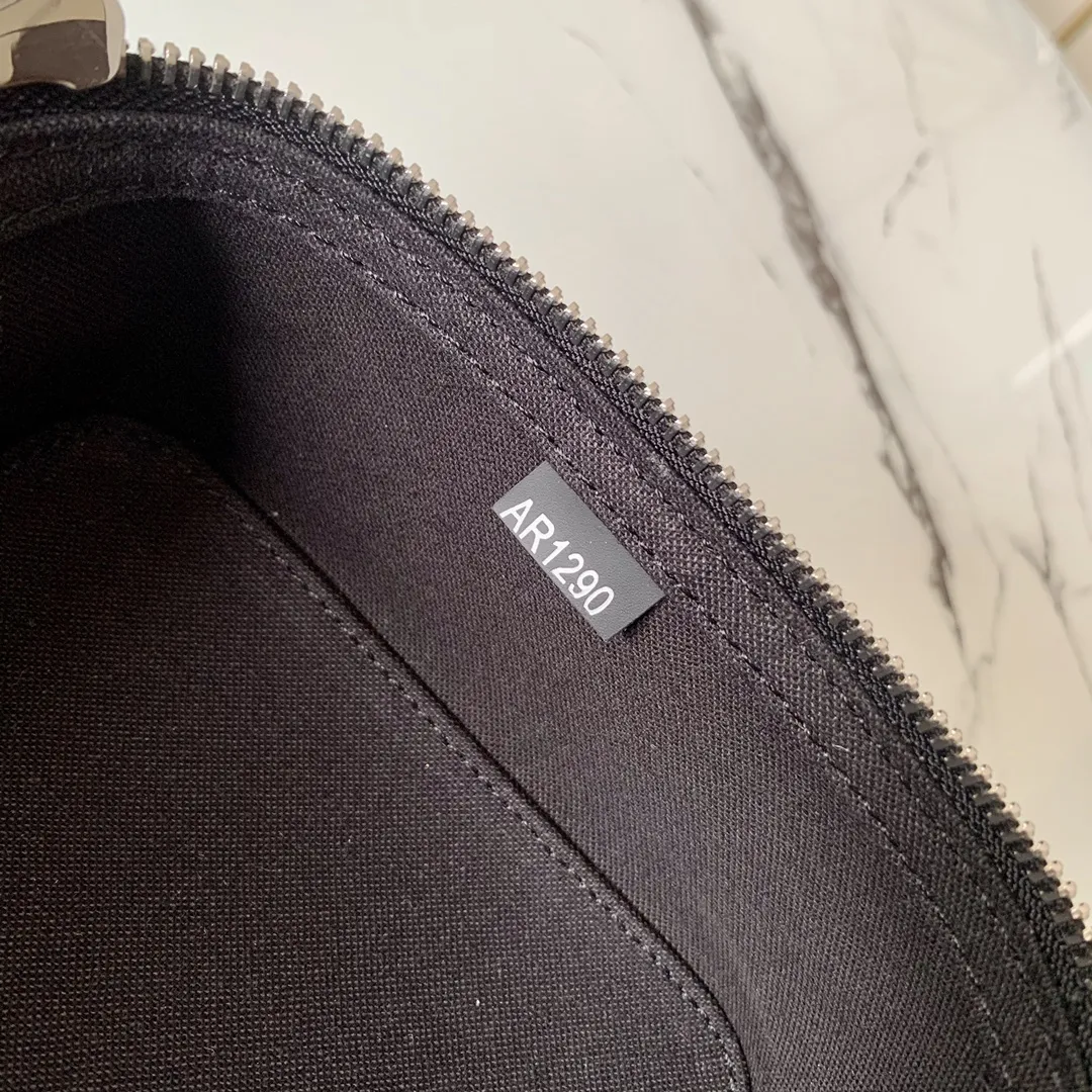 Louis Vuitton bag - LITELUX