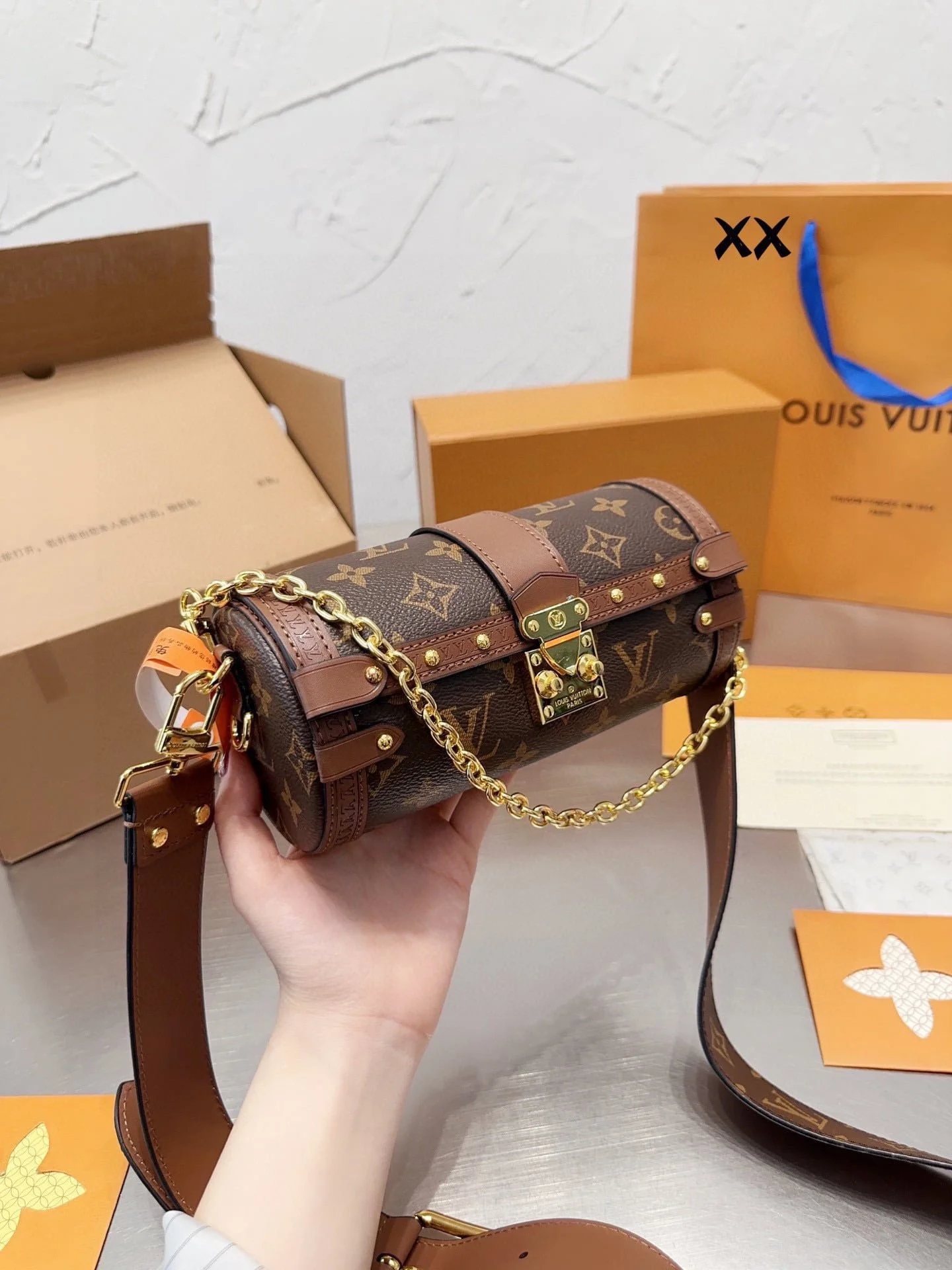Louis Vuitton / LV prefall papillon trunk monogram round flip latch design crossbody bag - LITELUX