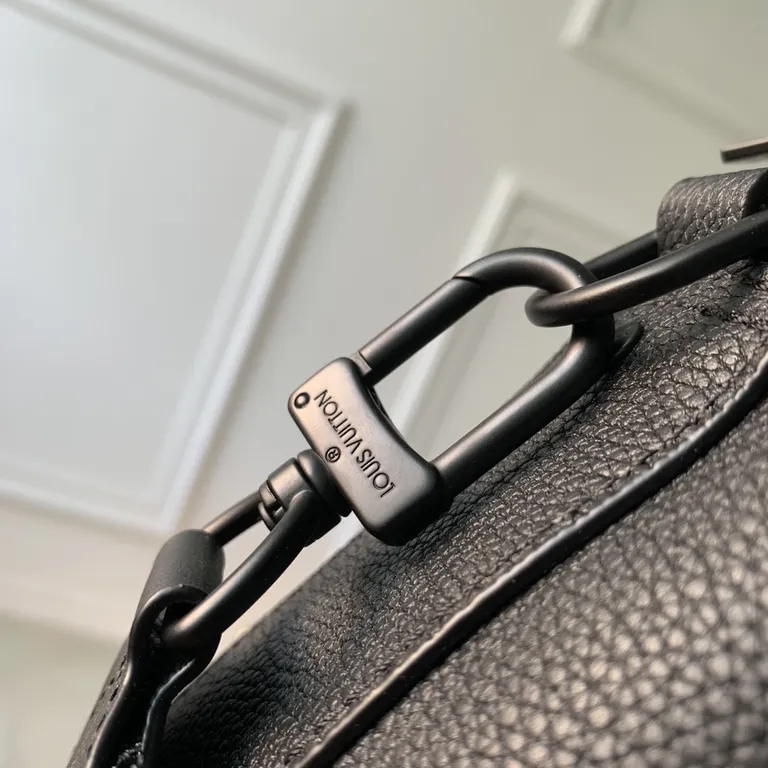 Louis Vuitton bag - LITELUX