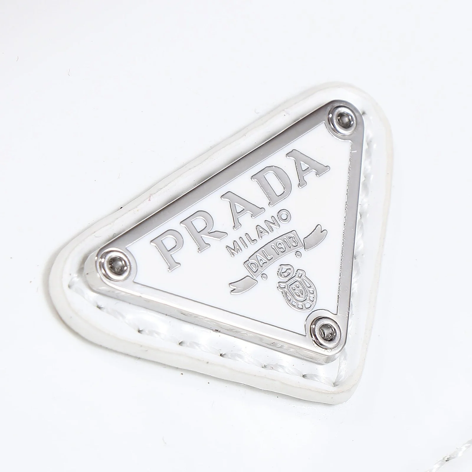 Prada hobo cleo Patent leather 611 white size:22*13cm - LITELUX