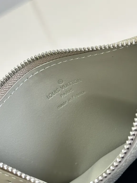 Louis Vuitton bag - LITELUX