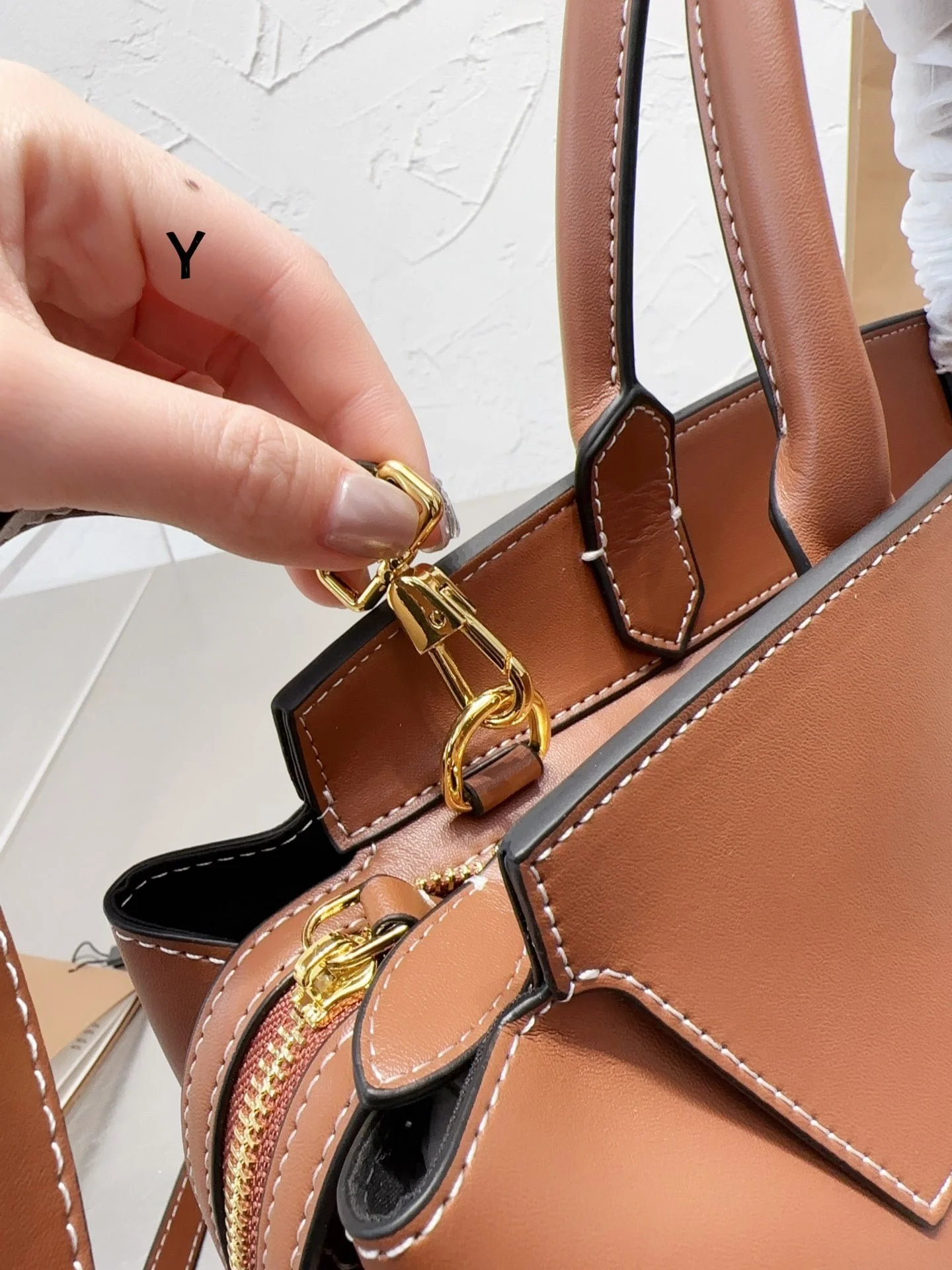 Burberry Tote brown bag size: 28* 22cm - LITELUX