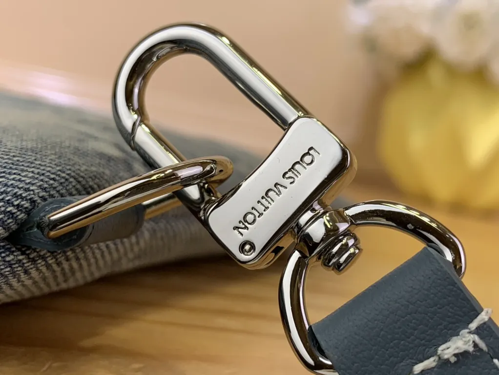 Louis Vuitton bag - LITELUX