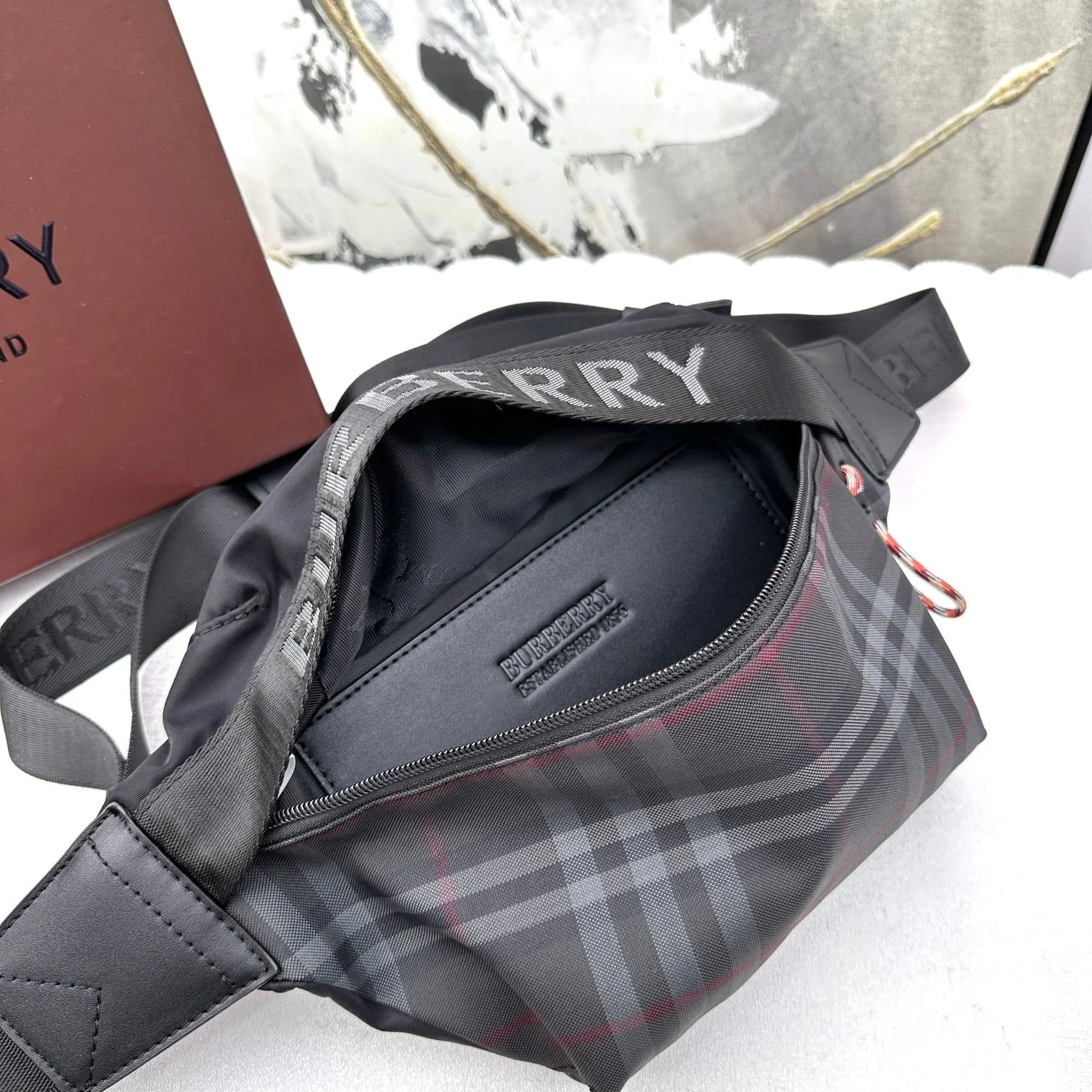 Burberry canvas Chest pack bag size: 16*30cm - LITELUX