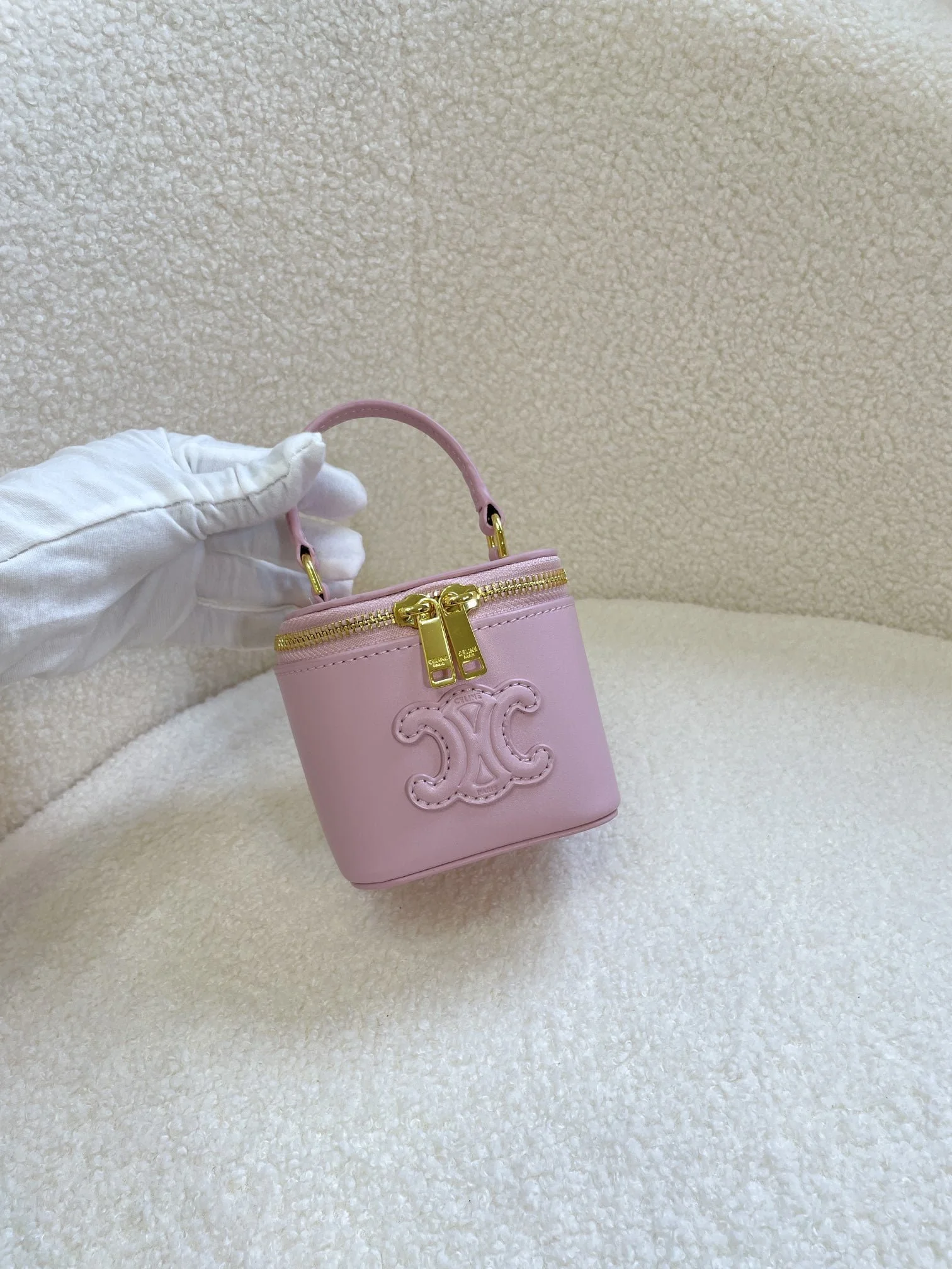 CELINE 23s Spring/Summer – Mini smooth leather makeup case Pink 8080 Size: 9.5* 8* 9cm - LITELUX