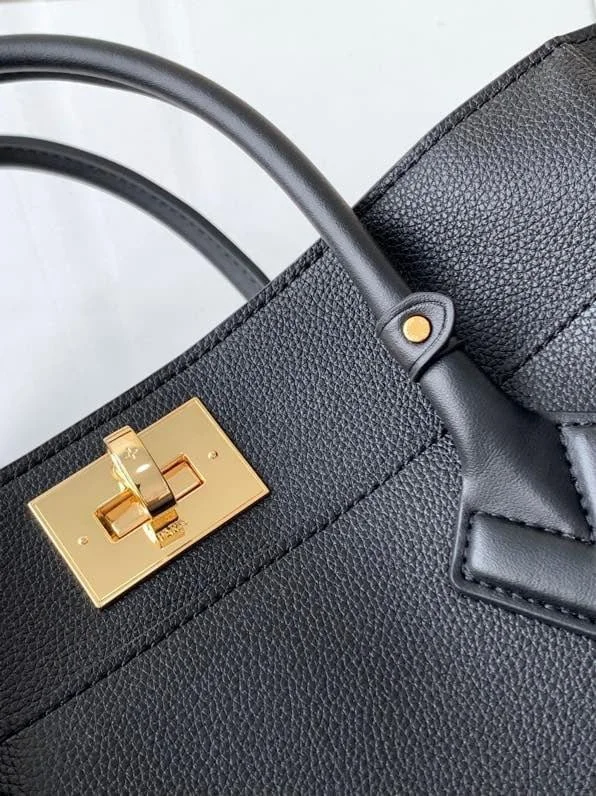 Louis Vuitton / LV on my side m22225 Black size: 30.5*24.5*14cm - LITELUX