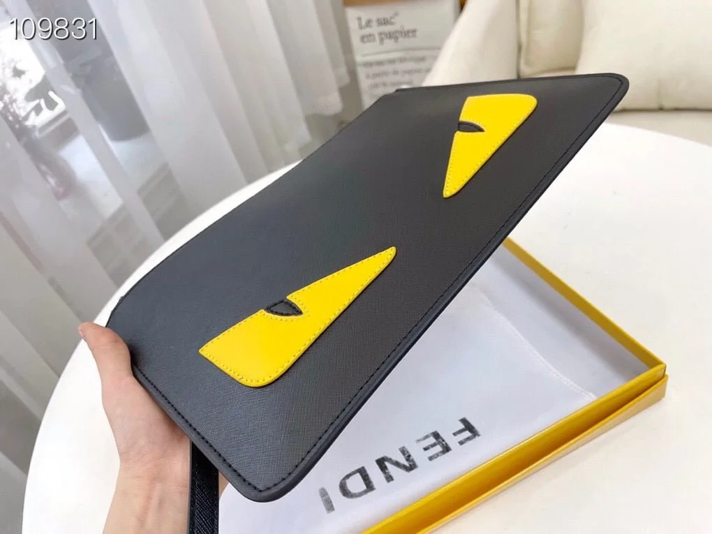 FENDI Large capacity Handbag Size: 29.5x20x1cm - LITELUX