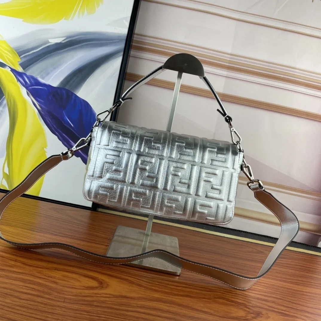 FENDI BAGUETTE Embossed design Sliver Handbag F0191 Size: 26x5x15cm - LITELUX