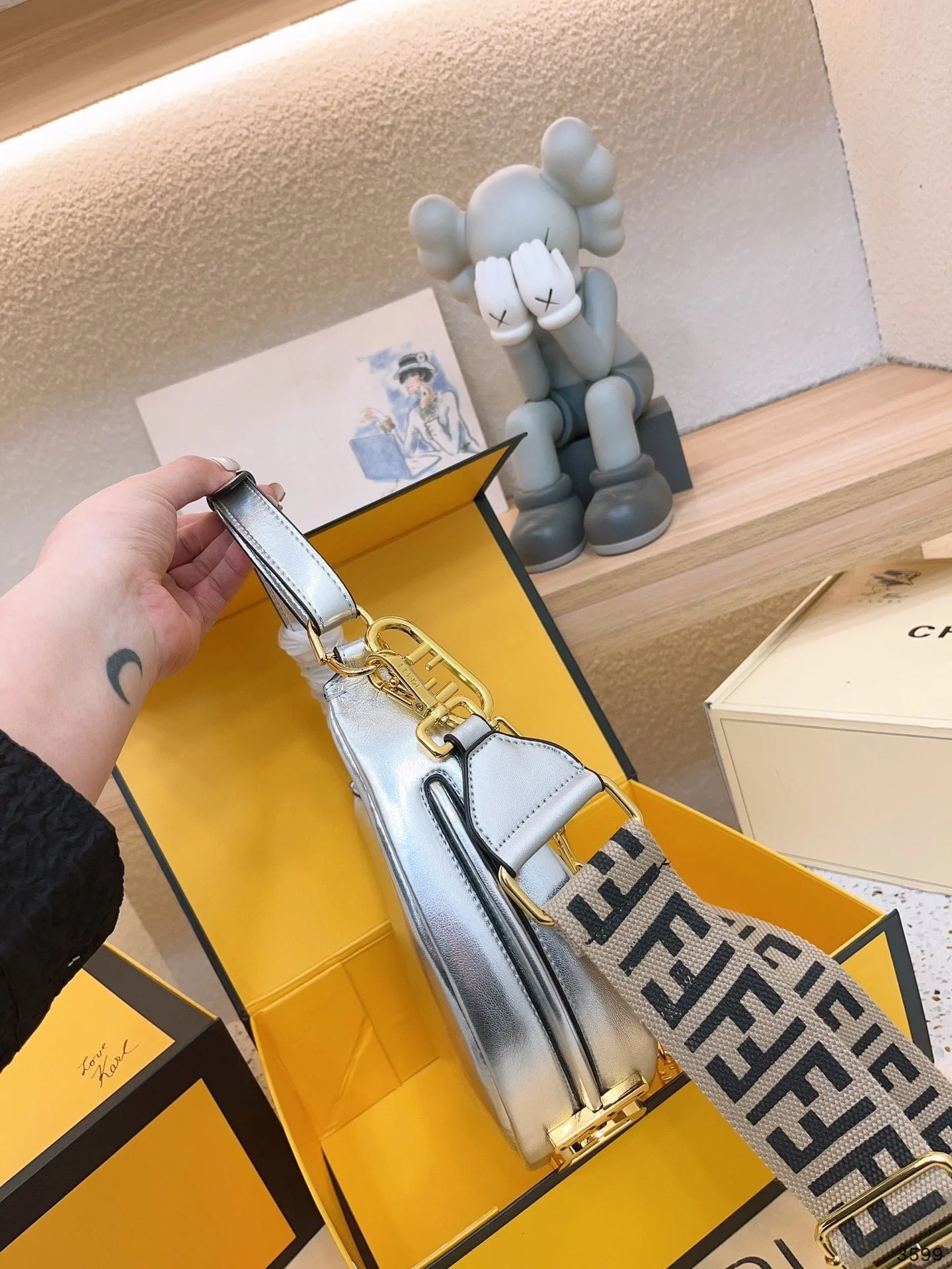 FENDI Patent leather half moon bag Sliver and gold with chain strap Size: 34*16cm - LITELUX