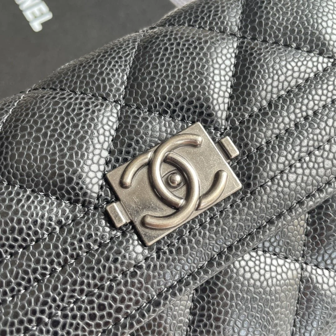 Chanel Cowhide with caviar Clutch bag with gold and sliver hardware size: 19*10cm - LITELUX
