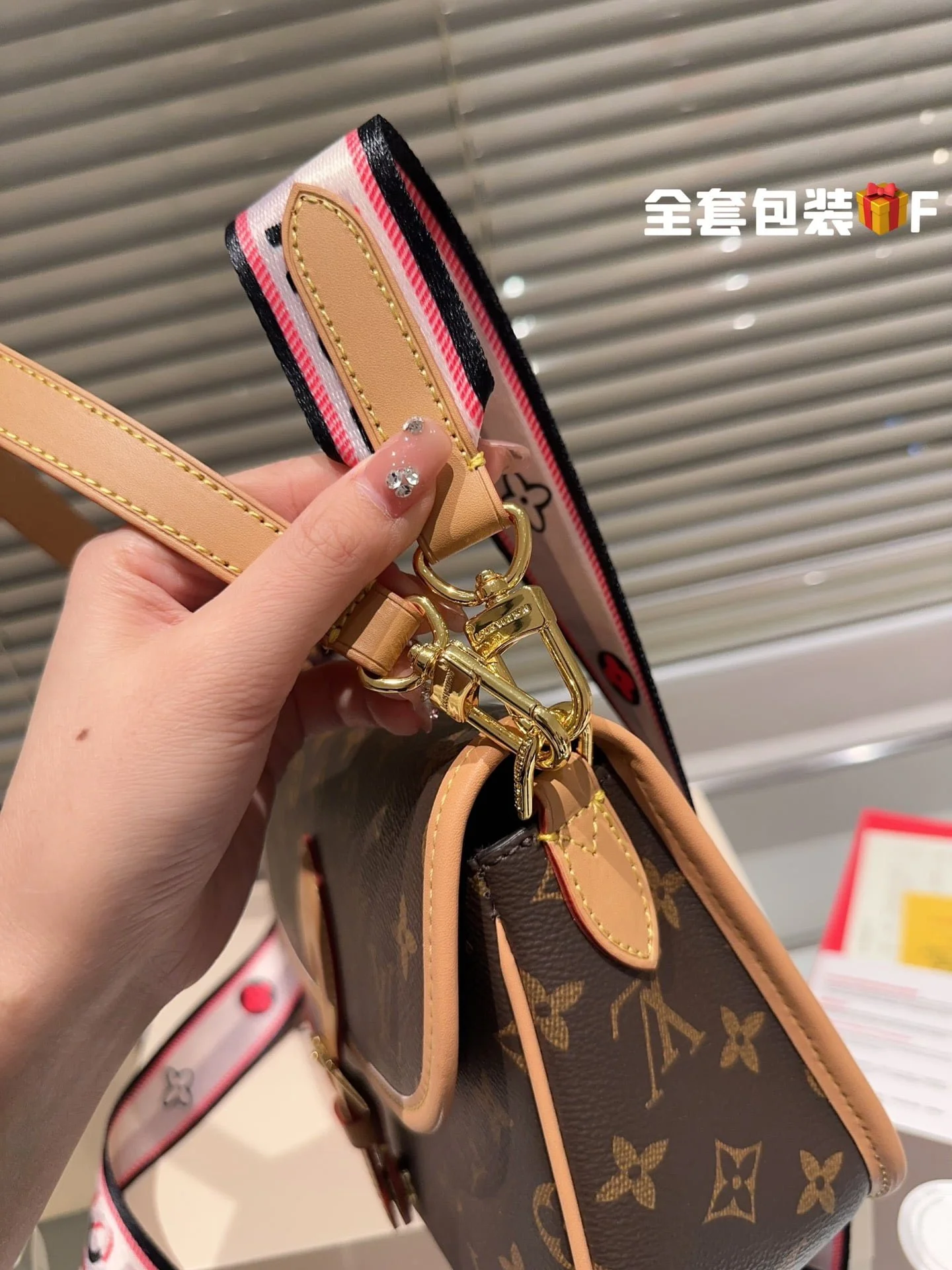 Louis Vuitton / LV Diane M45985 size: 25.0*9.0*15.0cm - LITELUX