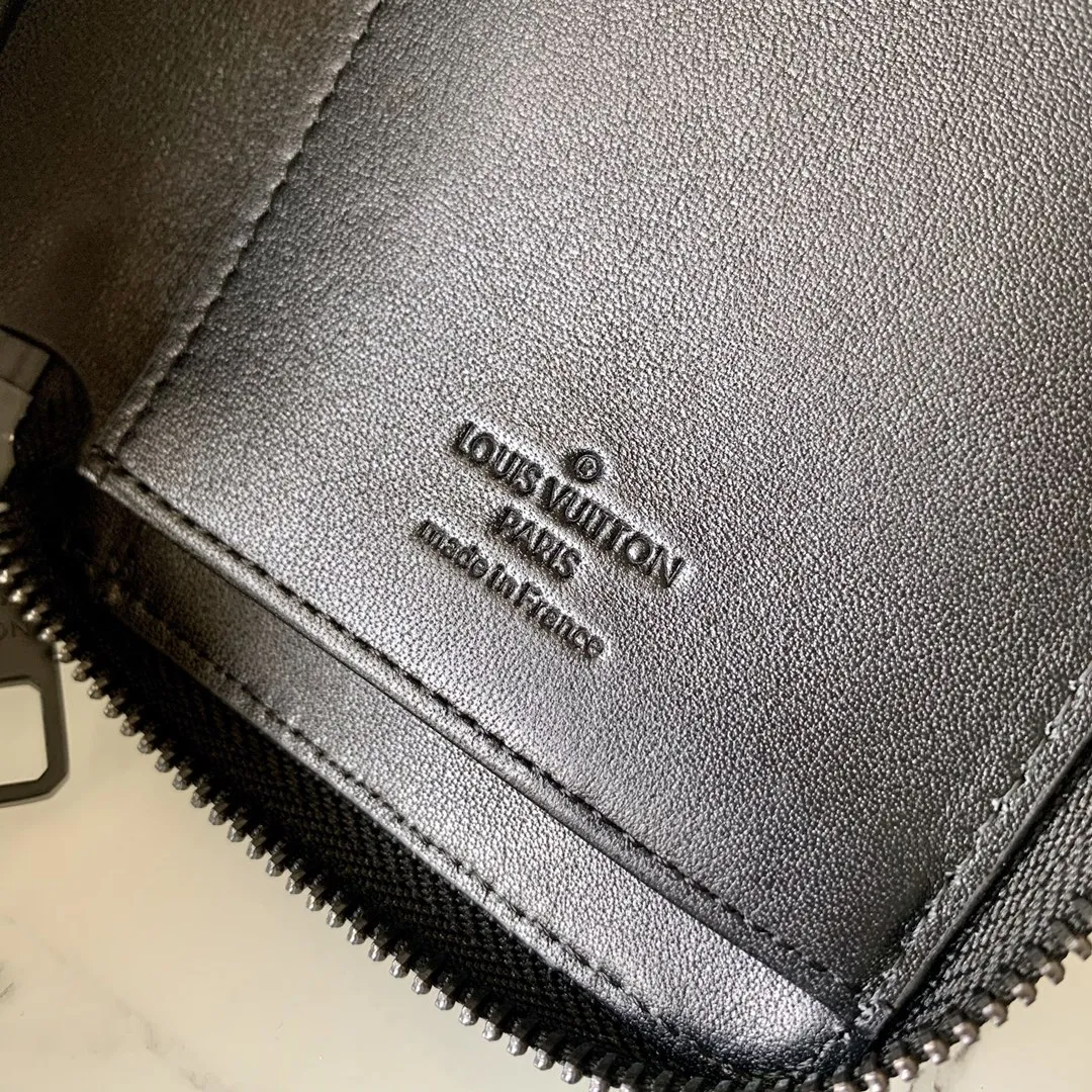 Louis Vuitton bag - LITELUX