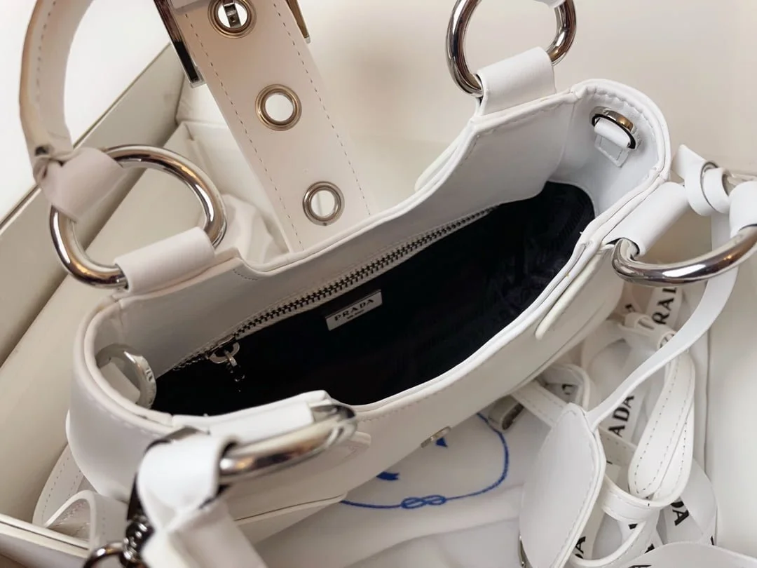 Prada leather Underarm bag white1BA381 size: 22.5cm - LITELUX