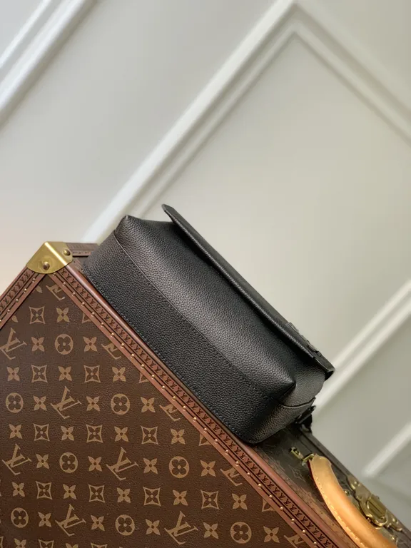 Louis Vuitton bag - LITELUX
