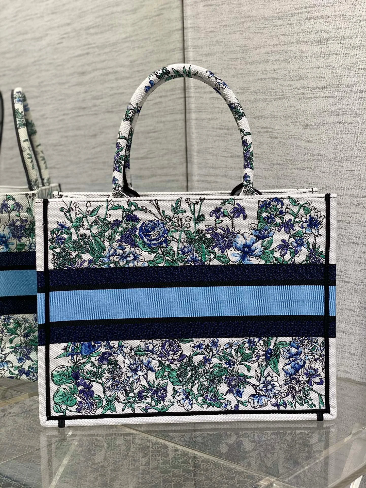 DIOR / MEDIUM DIOR BOOK TOTE can customized name on bag M1296ZECZ_M933 - LITELUX