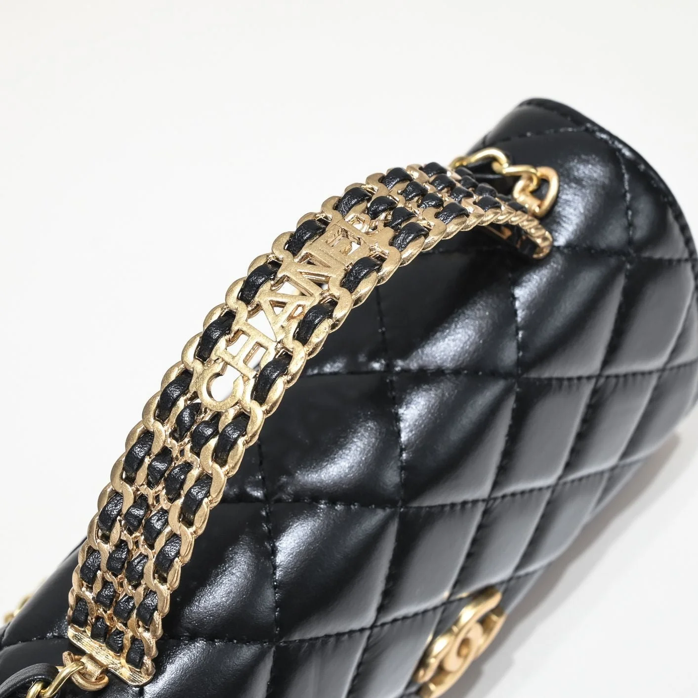 Chanel cowhide handle Rich crossbody shoulder bag 3107 size: 19.5*11.5*4cm - LITELUX