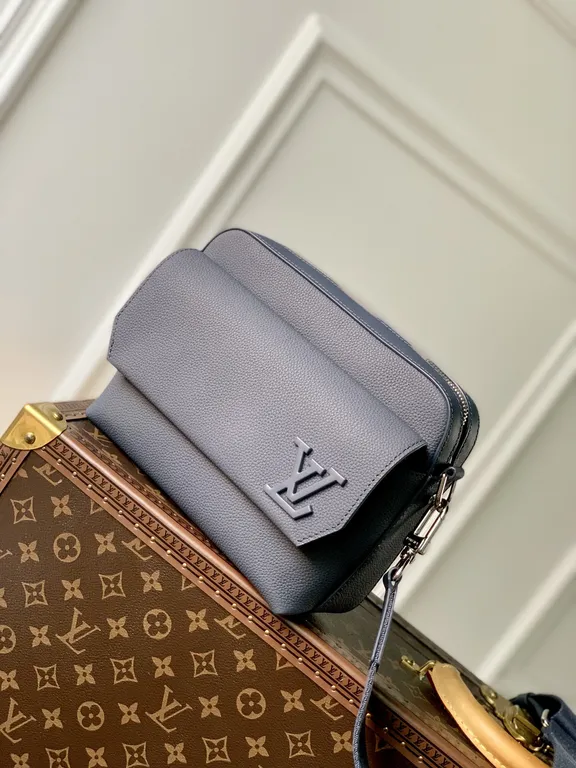 Louis Vuitton bag - LITELUX