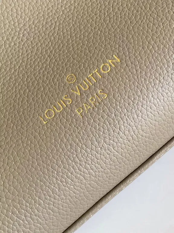 Louis Vuitton bag - LITELUX