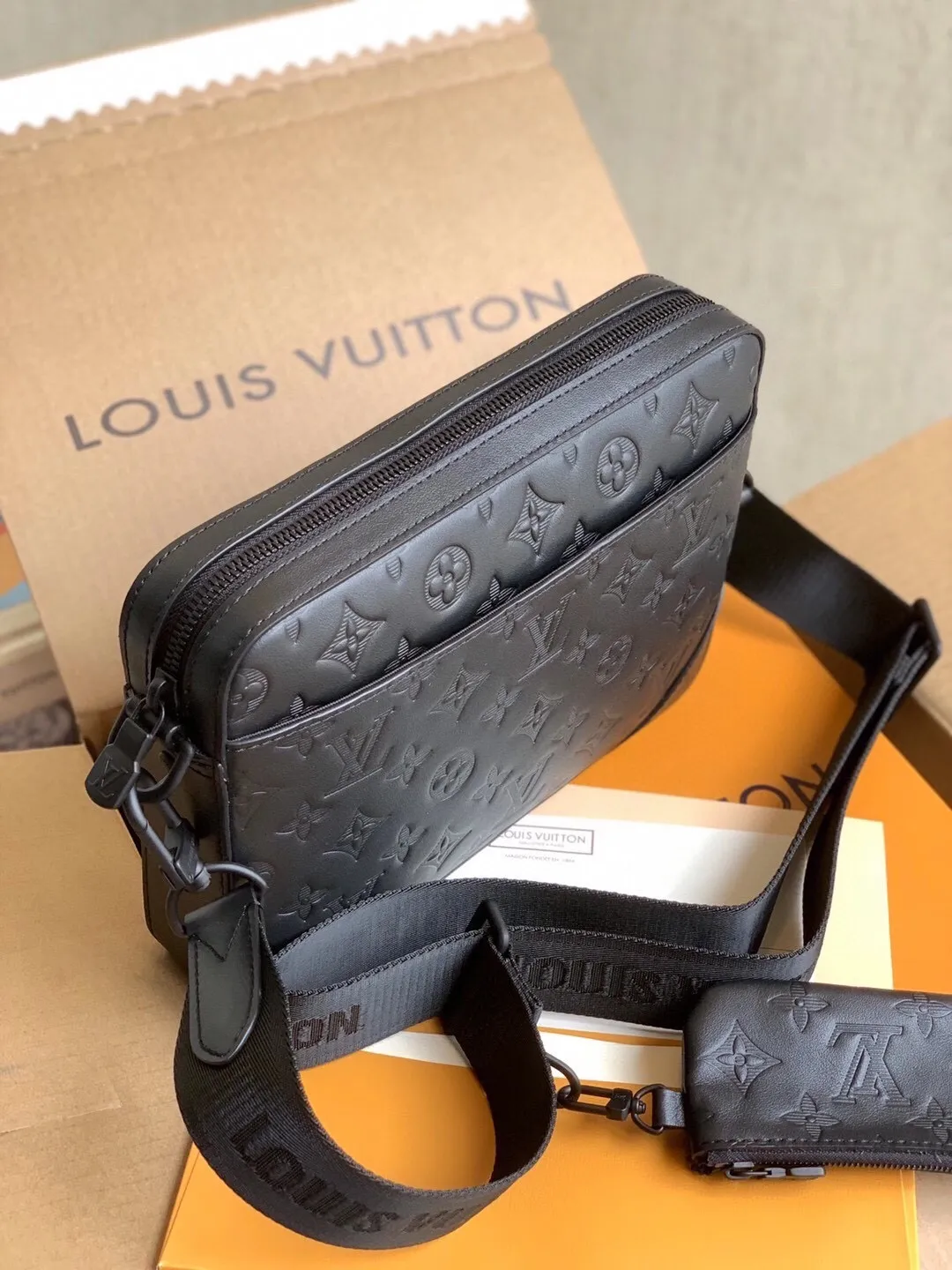 Louis Vuitton bag - LITELUX
