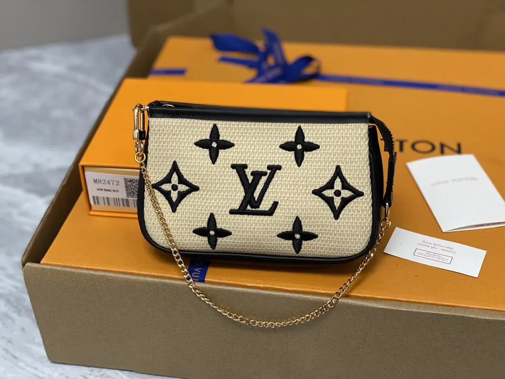 Louis Vuitton bag - LITELUX