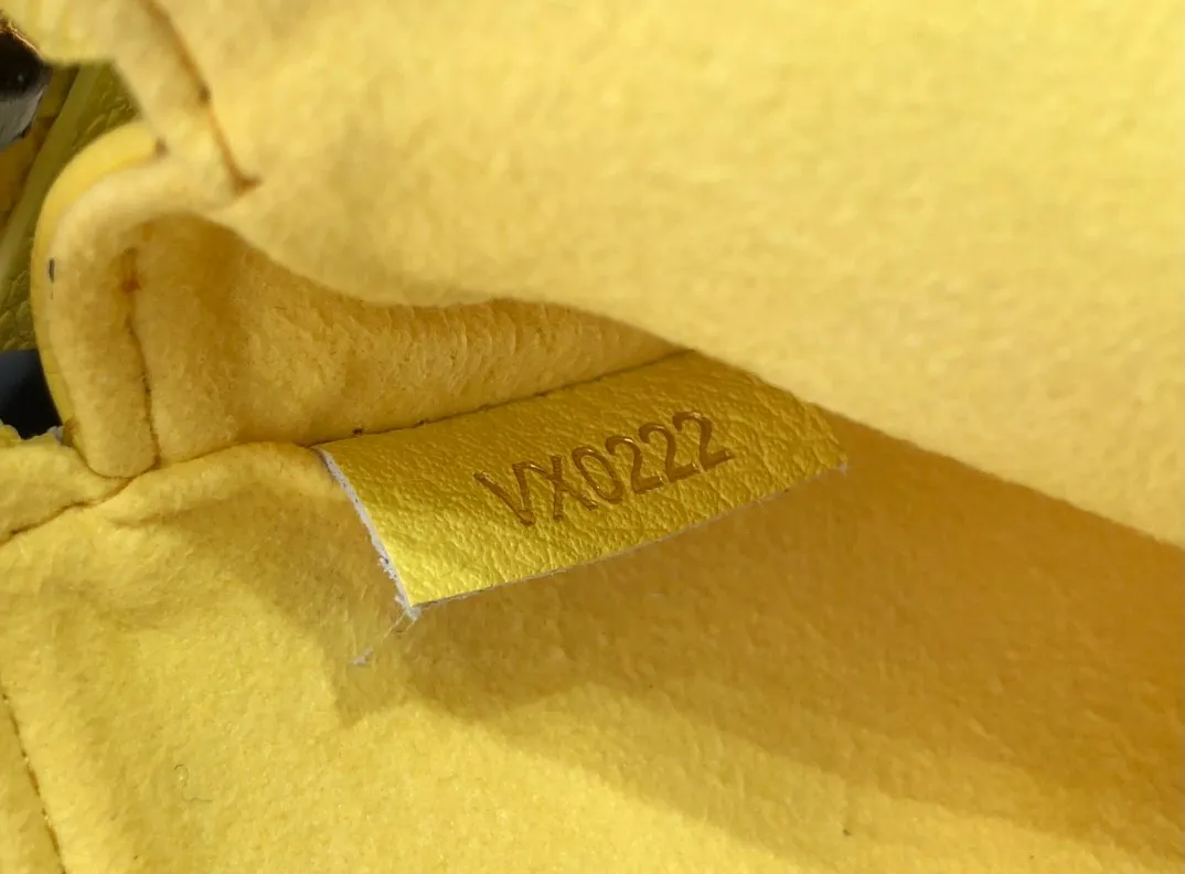 Louis Vuitton Bag  – 112830399 - LITELUX