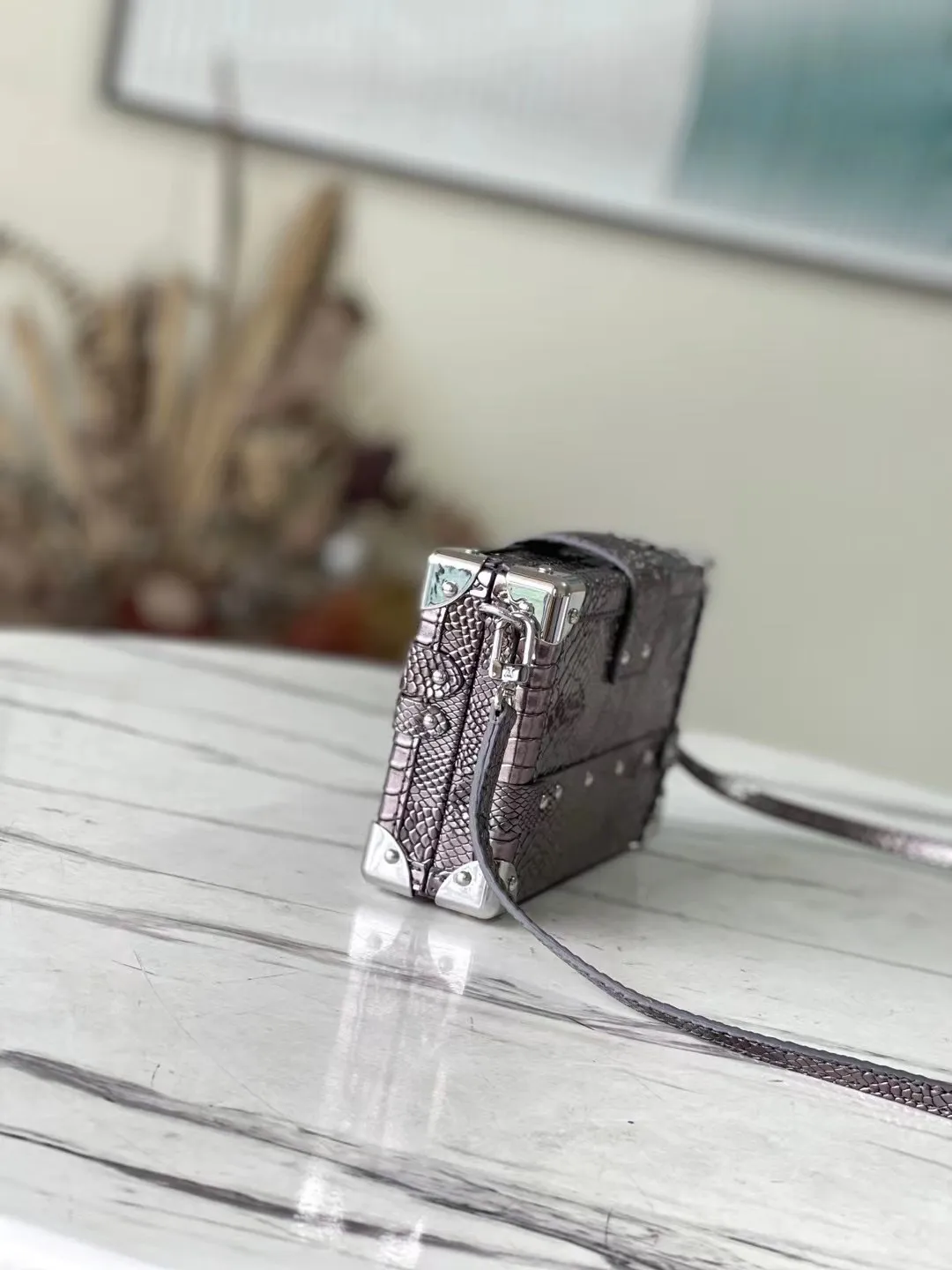 Louis Vuitton bag - LITELUX