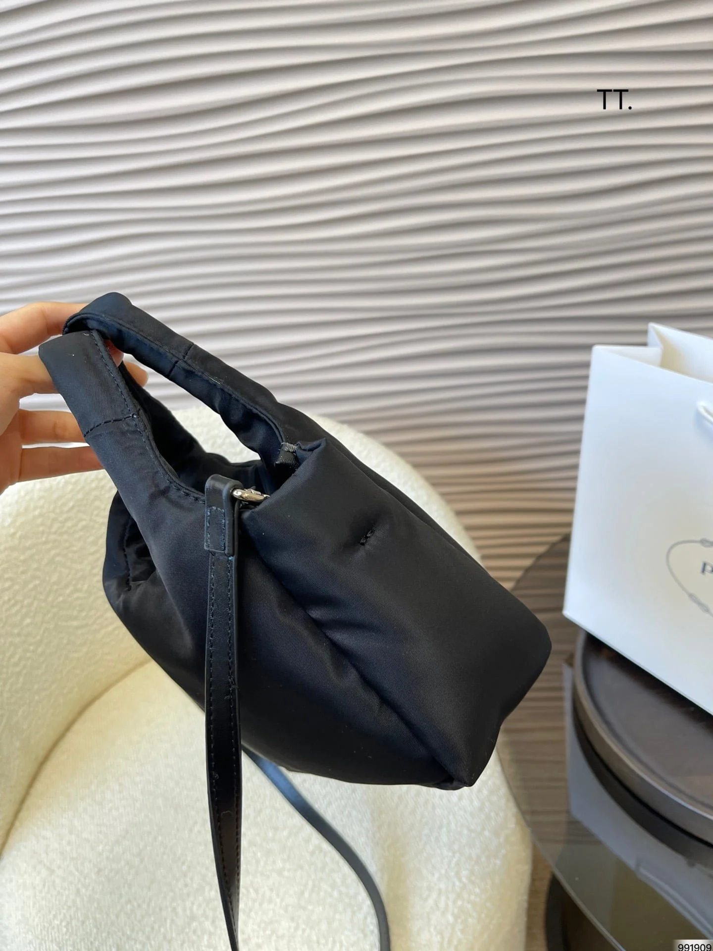 Prada mini handbag size: 18*14cm - LITELUX