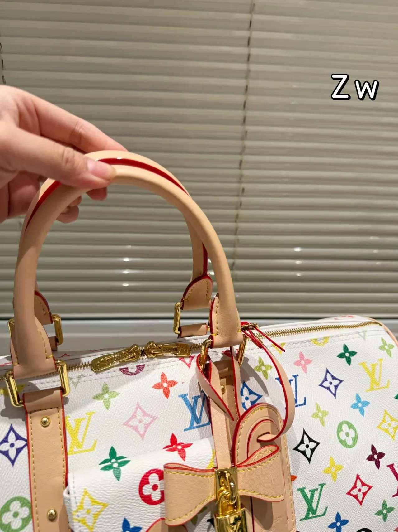 2025 Louis vuitton M13742 - LITELUX