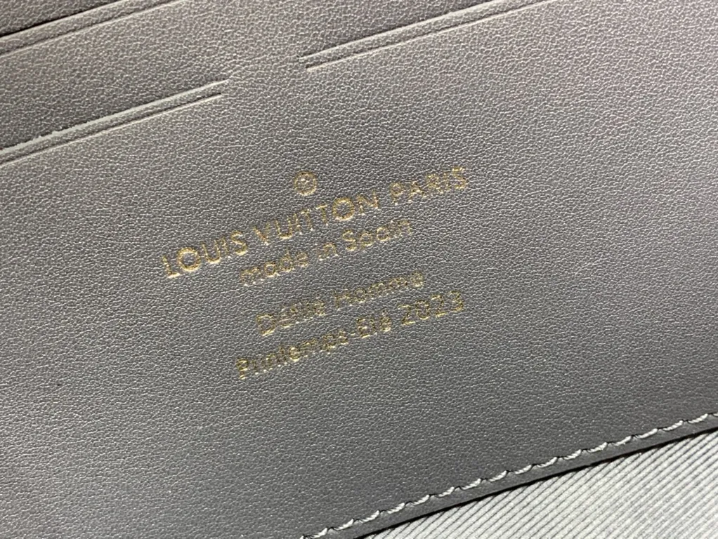 Louis Vuitton bag - LITELUX