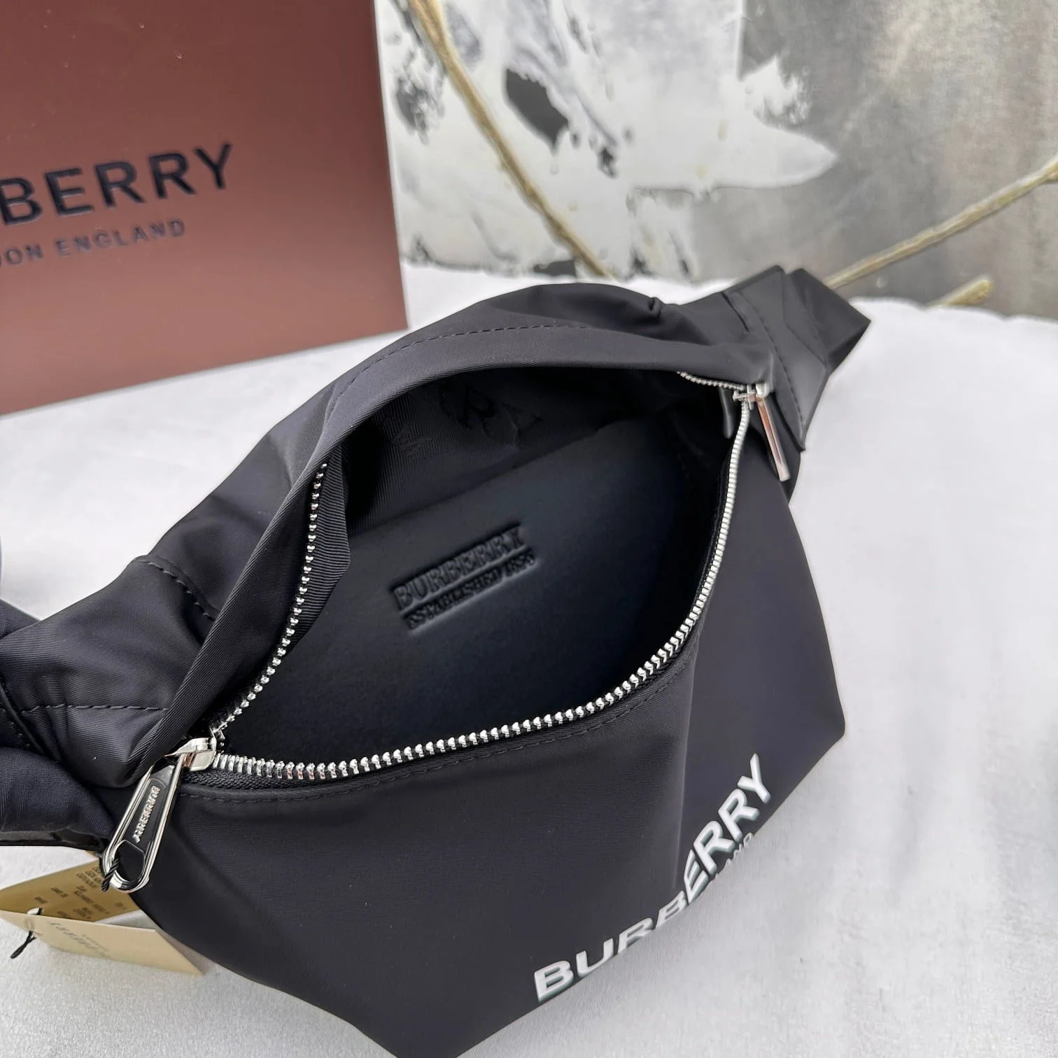 Burberry canvas Chest pack bag size: 16*30cm - LITELUX