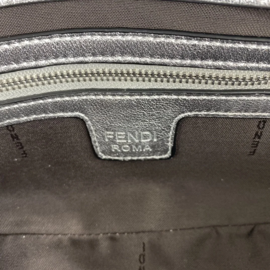FENDI BAGUETTE Embossed design Sliver Handbag F0191 Size: 26x5x15cm - LITELUX