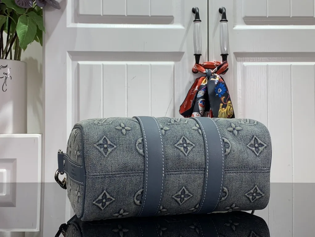 Louis Vuitton bag - LITELUX