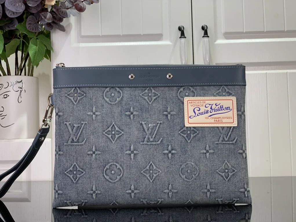 Louis Vuitton bag - LITELUX