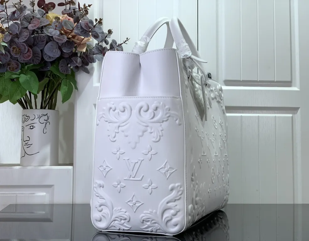 Louis Vuitton bag - LITELUX