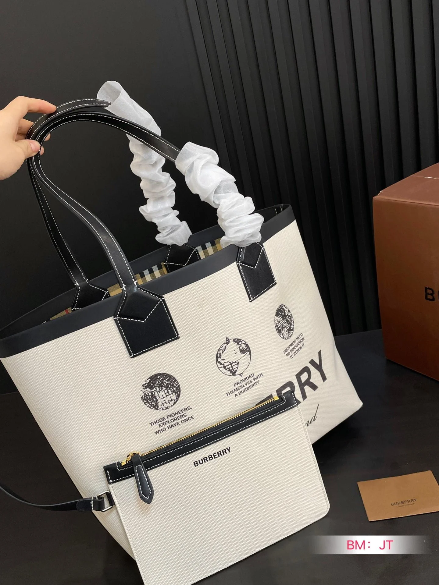 Burberry tote Shopping bag size: 34*26cm - LITELUX