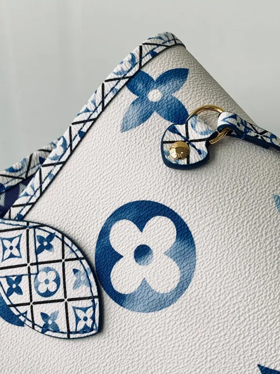 Louis Vuitton bag - LITELUX