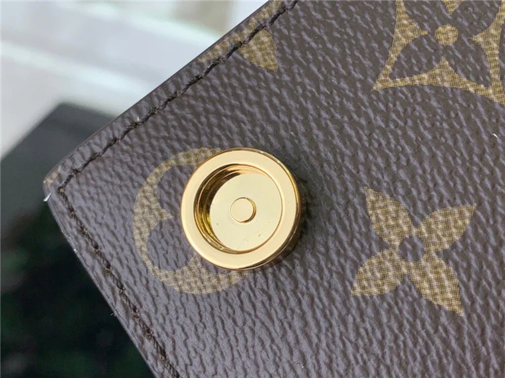 2023 Louis Vuitton Book Chain Wallet Bag M81831 - LITELUX