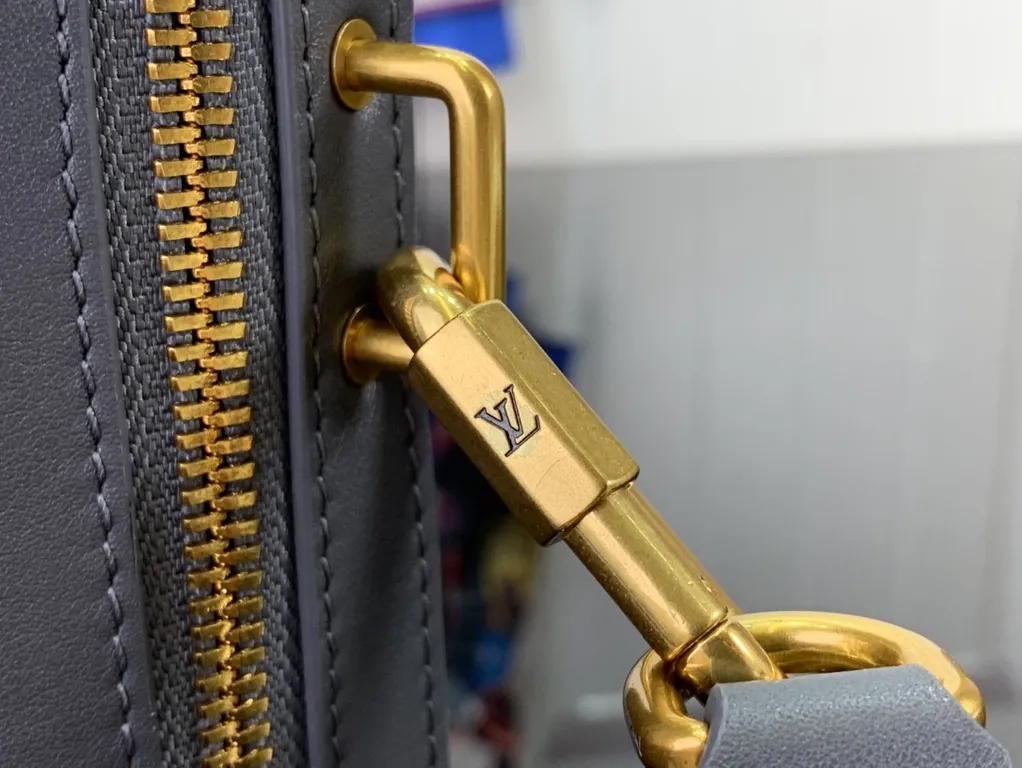 Louis Vuitton bag - LITELUX