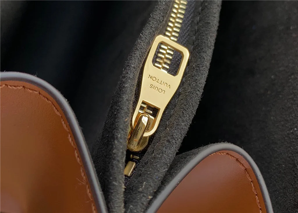 Louis Vuitton Bag - LITELUX