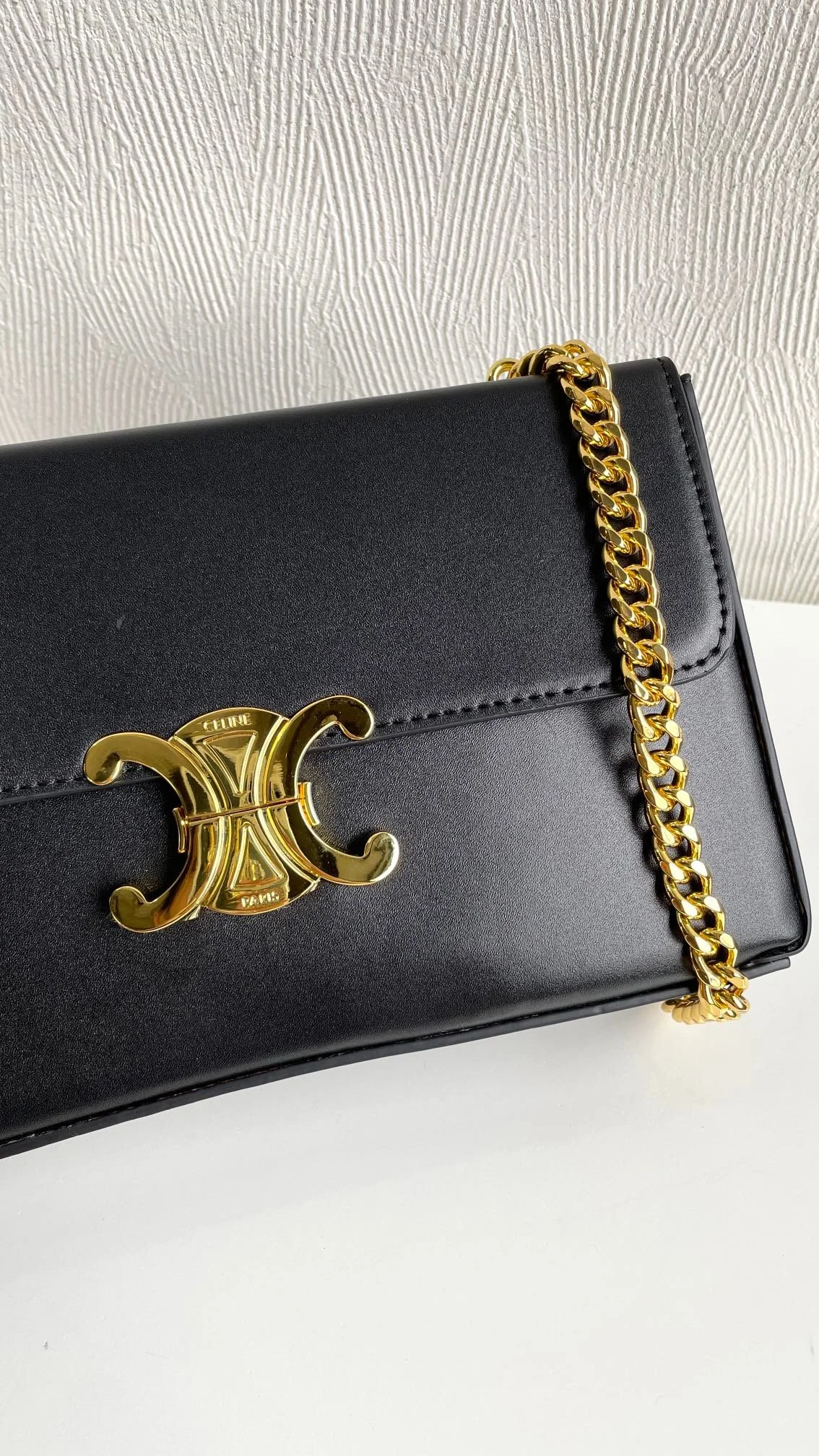 CELINE Arc de Triomphe Black with Chain 8067 size: 22 X 13.5 X 6cm - LITELUX