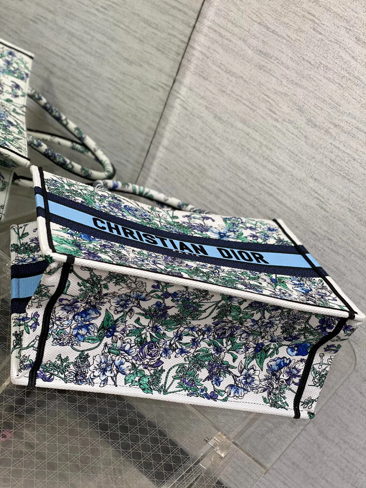 DIOR / MEDIUM DIOR BOOK TOTE can customized name on bag M1296ZECZ_M933 - LITELUX