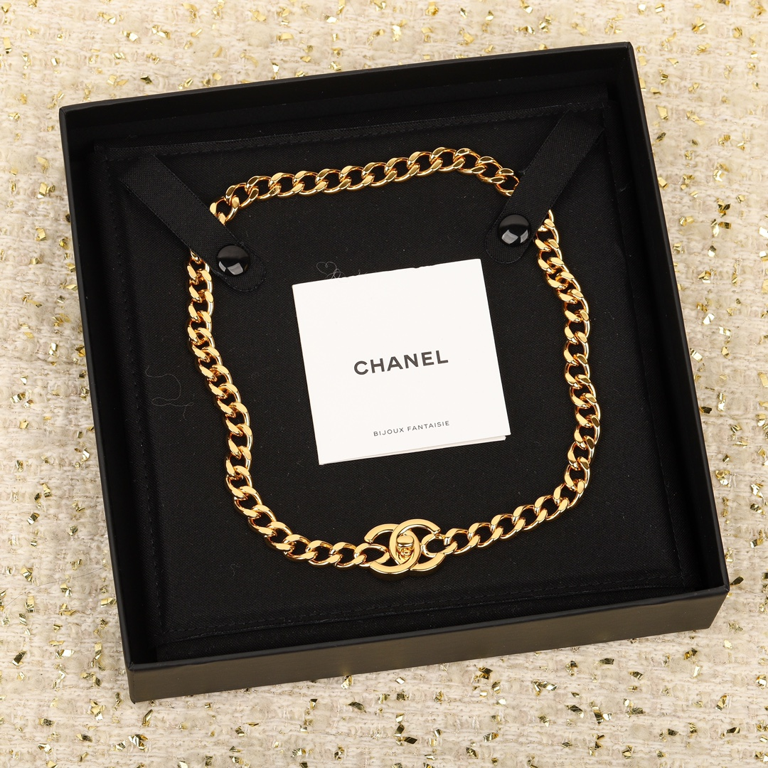 Chanel double C bracelet - Gold - LITELUX