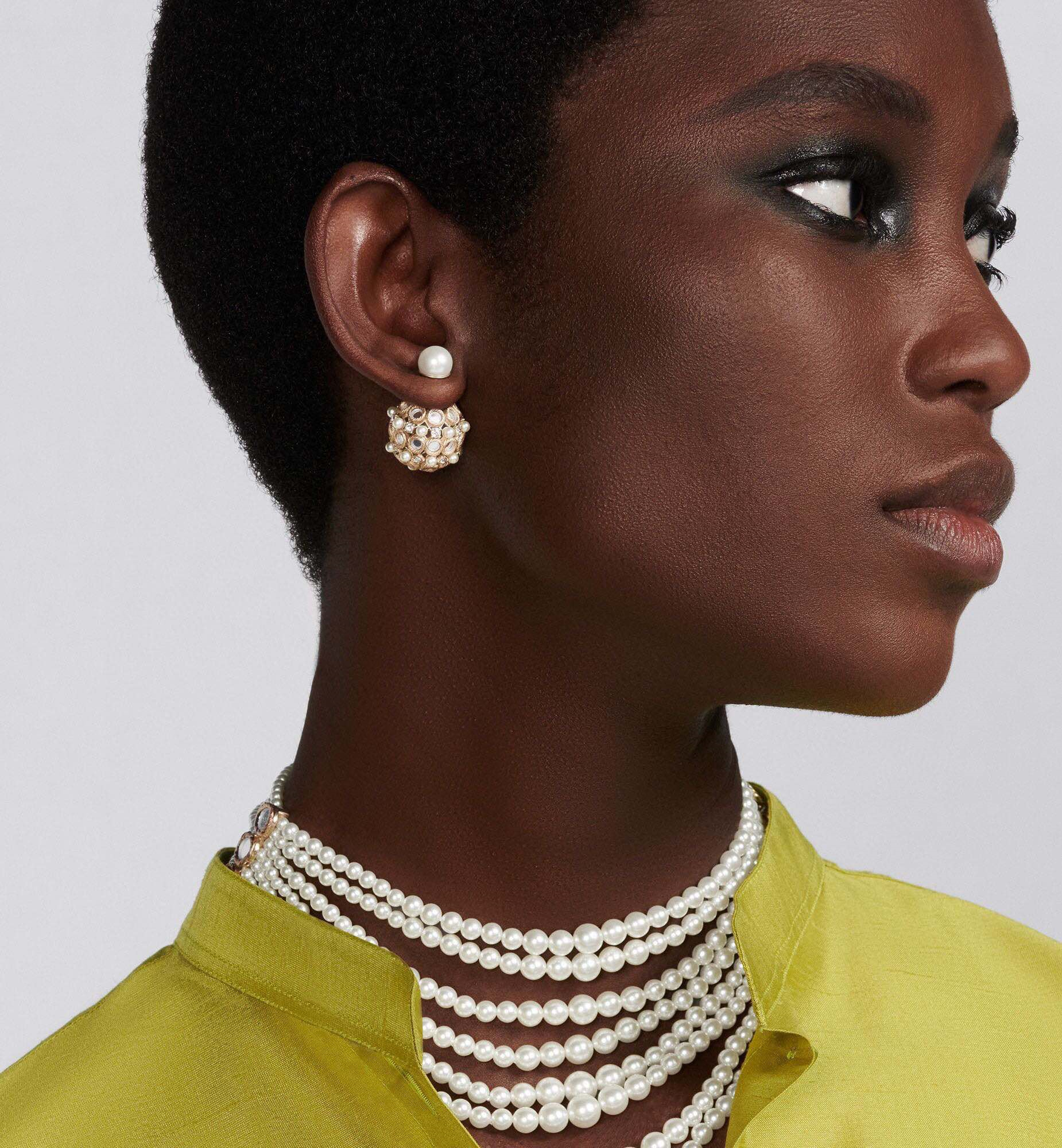 Christian Dior Round Diamond&Pearl Earrings - LITELUX