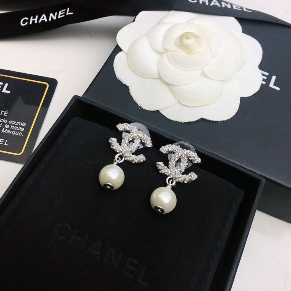 Chanel Pearl Drop Earrings - Silver - LITELUX